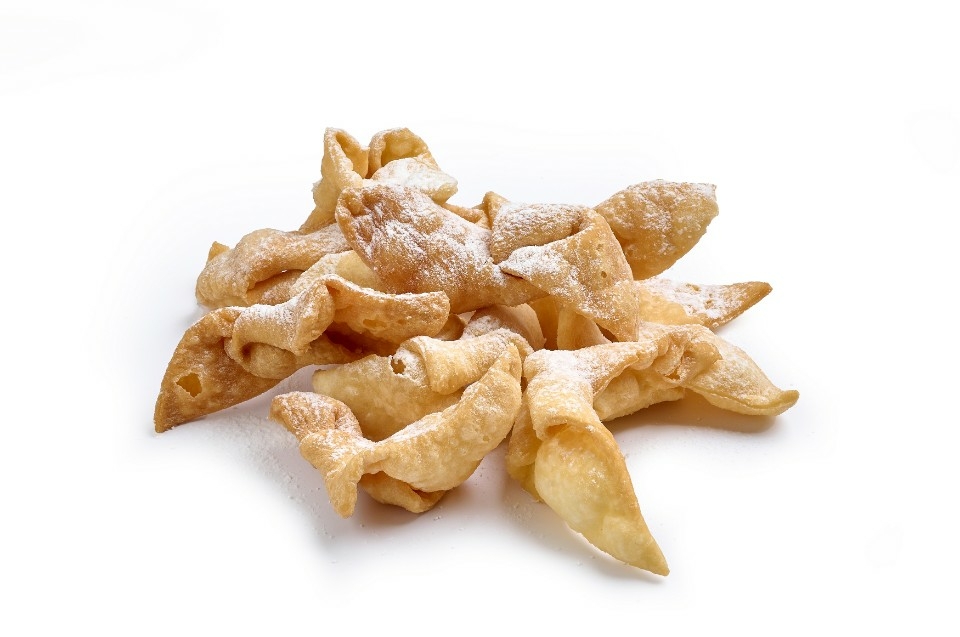 Хворост с сахарной пудрой